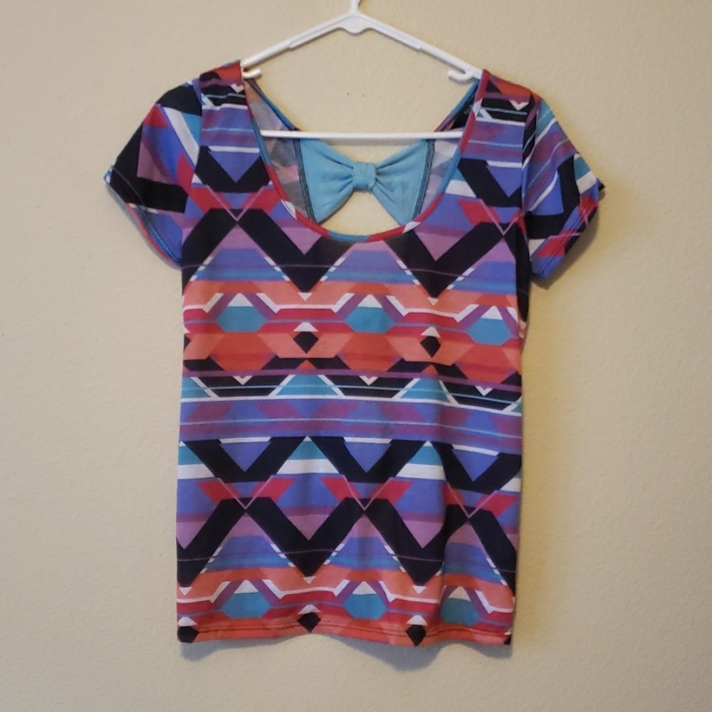 Geometric Tee with Bow back cutouts